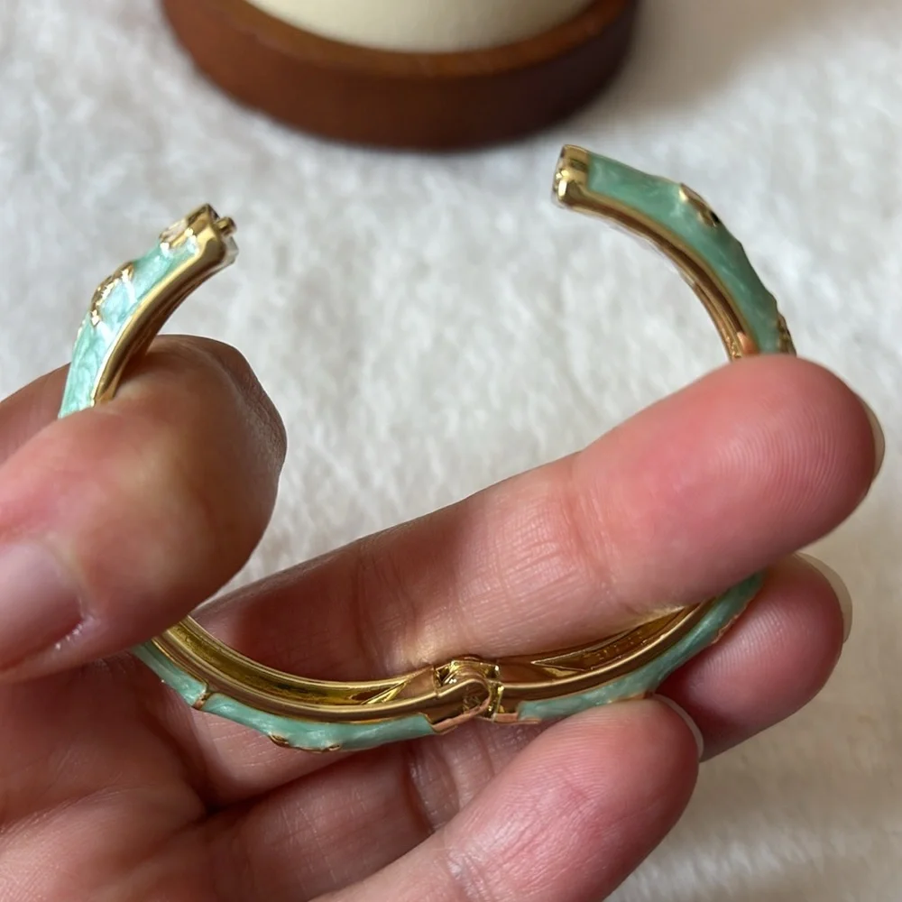 NEW Elephant AAA CZ Enamel Girls Hinge Bangle Bracelet 18k Gold Filled